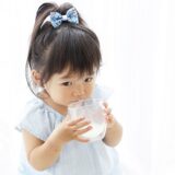 1歳　牛乳　飲まない