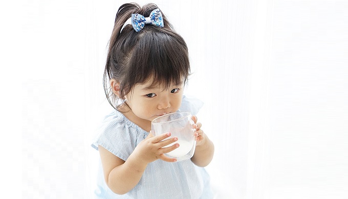 1歳　牛乳　飲まない